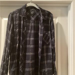 Rails button up